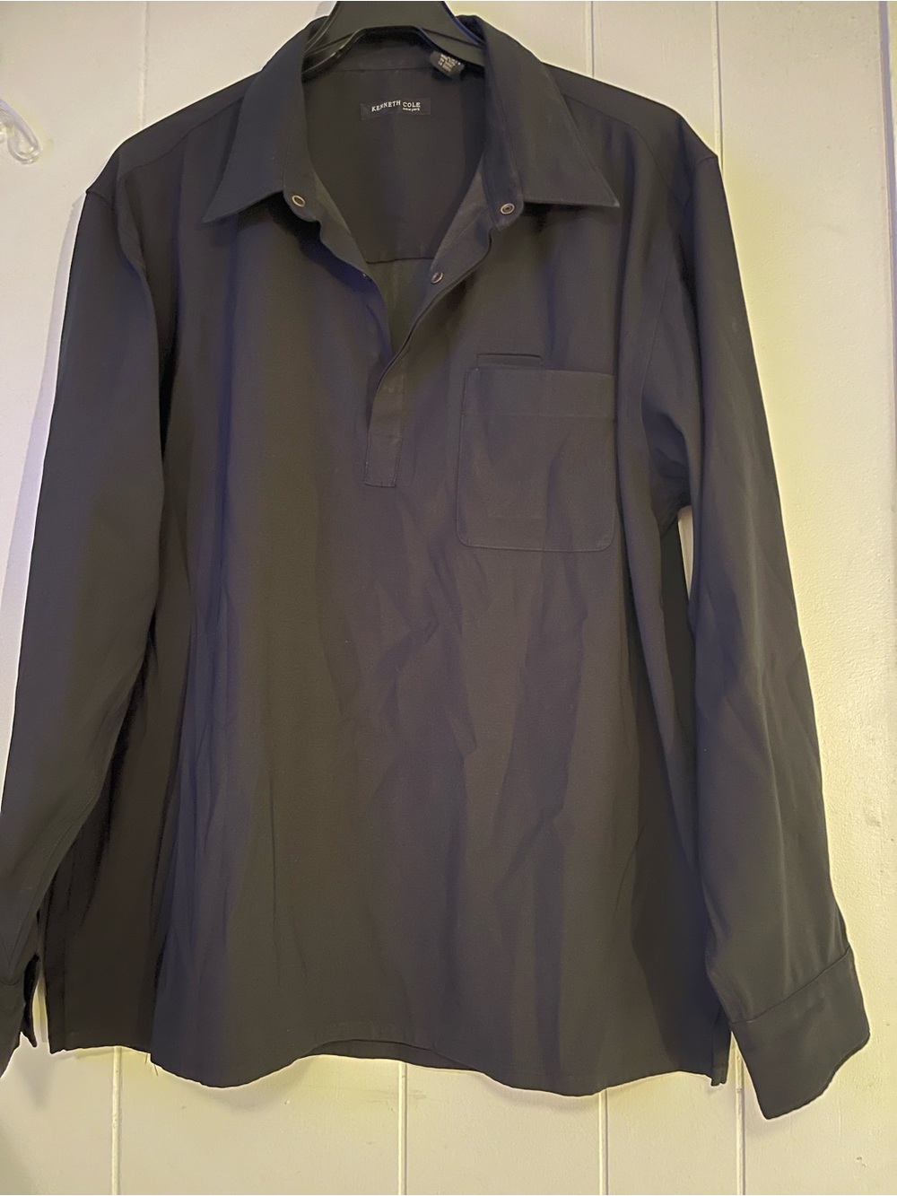 Eddie Bauer Men's Dark Navy Long-Sleeve Pullover Partial Button-Down Shirt